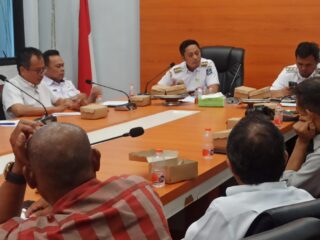PWI  Adakan Jumpa Pers, Bupati Dan  Wakil Bupati Enrekang  Paparkan Capaian 100 Hari Kerja .