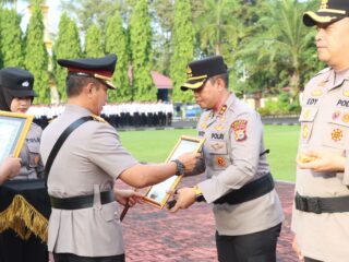 Polres Sidrap Kembali Ukir Prestasi! Kapolres hingga Kasat Raih Penghargaan Bergengsi dari Kapolda Sulsel