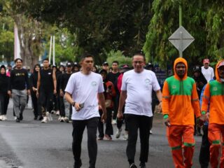 Peringati Hari Lingkungan Hidup 2025, Pemkab Pinrang Gelar Gerak Jalan Santai dan Senam Sehat