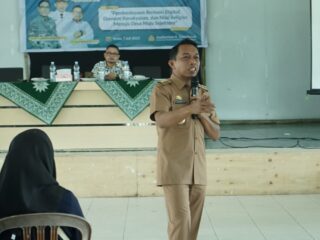 Pesan Syaharuddin di Pembekalan KKN UMS Rappang: Mahasiswa Harus Jadi Solusi dan Penggerak Perubahan