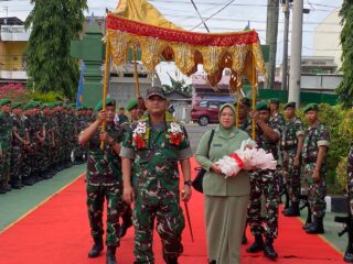 Kodim 1420/Sidrap Gelar Tradisi Penyambutan Resmi Dandim Baru, Letkol Inf Andi Zulhakim Asdar, S.Hub.Int