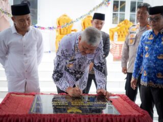 Bupati Pinrang Resmikan Kantor Desa Tanra Tuo, Tingkatkan Pelayanan Publik