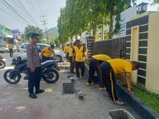 Polres Enrekang Gelar Kurvei Jumat Bersih, Wujud Nyata Dukung Gerakan Indonesia Asri