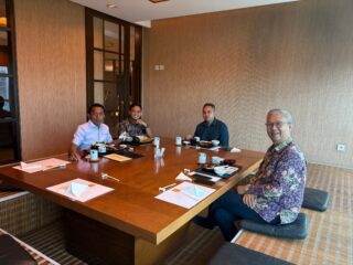 Syaharuddin Alrif Sambangi Dirut Trans Entertainment, Ajak Ekspansi Investasi di Sidrap