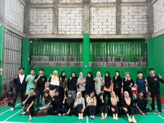 Ratusan Mahasiswa Ramaikan ESA Sport Badminton di PB Aksan