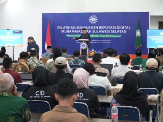 Perkuat Reputasi Digital, Kepala Humas UNIMEN Ikuti Pelatihan Manajemen Reputasi Digital PWM Sulsel