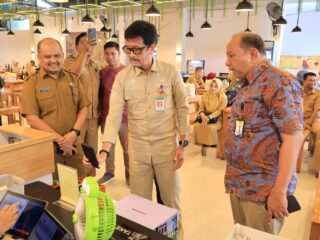 Pemkab Pinrang Terapkan Transaksi Non Tunai untuk Optimalkan PAD dan Transparansi Pajak Restoran