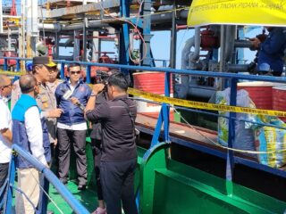 Polda Sulsel Gelar Konferensi Pers Pengungkapan Kasus Penyalahgunaan BBM dan LPG Bersubsidi di Wilayah Sulawesi Selatan*
