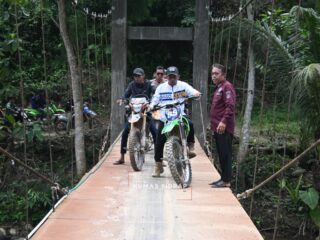 Susuri Tana Toro dengan Motor Trail, Syaharuddin Alrif Sapa dan Dengar Langsung Aspirasi Warga
