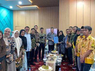 Pemkab Wajo terima kunjungan Jajaran Pemkab Barru Studi Tiru Pengelolaan Corporate Social Responsibility (CSR).