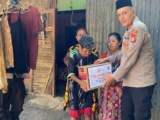 Sambut Hari  Bhayangkara Ke- 80,  Kapolsek Watangpulu, IPTU Jamaluddin Salurkan Bansos kepada Warga kurang Mampu