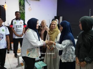 Usulan Ketua TP PKK Sidrap Terwujud, Kelompok UPPKA Terima 50 Mesin Jahit dan 50 Mesin Obras dari Pemprov Sulsel