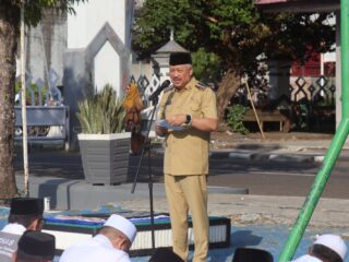 Pinrang Gelar Salat Istisqa di Halaman Kantor Bupati Pinrang.