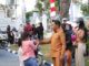 Gerak Jalan SD di Maritengngae Meriah, Bupati dan Ketua TP PKK Terima Penghormatan Peserta