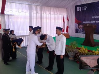 Bupati Enrekang Serahkan SK Remisi Umum kepada 113 WBP Rutan Enrekang di HUT ke-81 RI