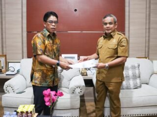 Wakil Bupati Terima Tim BPK di Ruang Kerja Bupati Pinrang