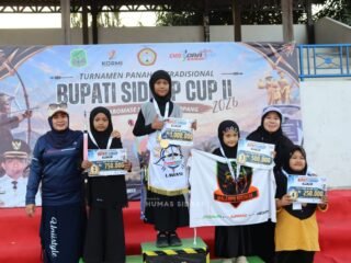 Ratusan Pemanah Putri Tunjukkan Ketepatan Bidikan di Bupati Cup II Sidrap