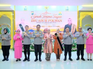 Ny. Dewi Awal Chairuddin Resmi Emban Amanah sebagai Ibu Asuh Polwan Polda Sulsel