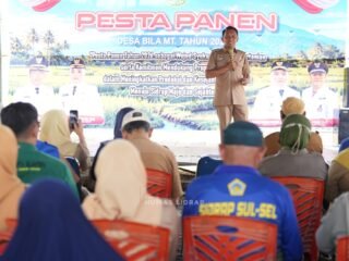Mappadendang di Desa Bila, Bupati Syaharuddin Motivasi Petani Tingkatkan Hasil Panen