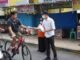 Bupati Enrekang Bagikan Masker kepada Warga, Imbau Masyarakat Waspadai Kabut Asap Karhutla
