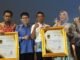 Lantaran dinilai Berhasil Dalam Menjalankan Roda Pemerintahan di Sidrap  Dalam dua Tahun Masa Kepemimpinannya, Bupati Sidrap, Syaharuddin Alrif Mendapat Penghargaan Award dari PWI