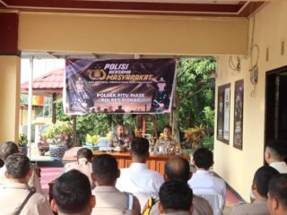 Kunjungi Polsek Pituriase, Kapolres AKBP.Indra Waspada Tekankan Kedisiplinan dan Jaga Kantibmas